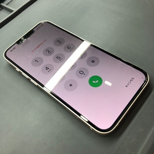 iPhone14 画面割れ】落下でバキバキに…即日60分で新品のように復活